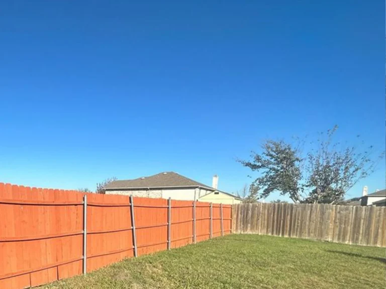 Best Wood Fence Styles for Dallas Homes by Everlast Gates & Fence