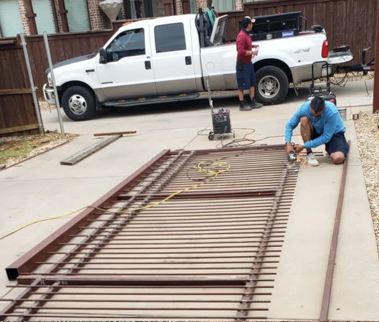 Durable metal and wood fence installation in Texas weather