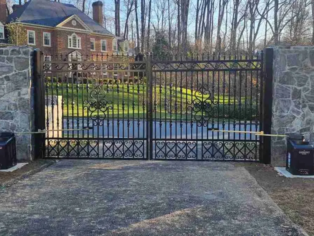 Different gate materials for your home.