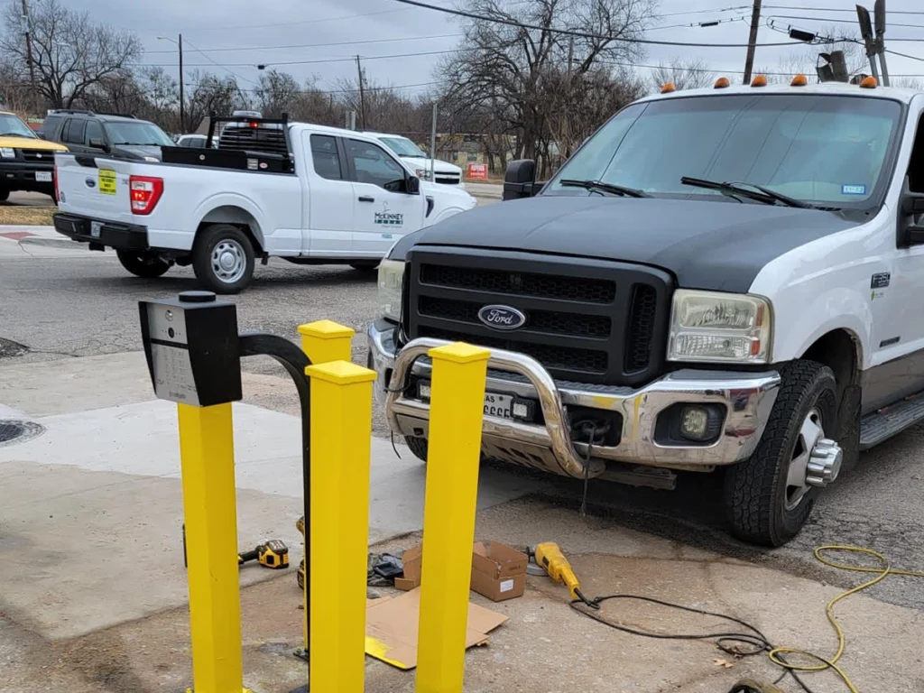 Commercial gate installation in Dallas for enhanced business security