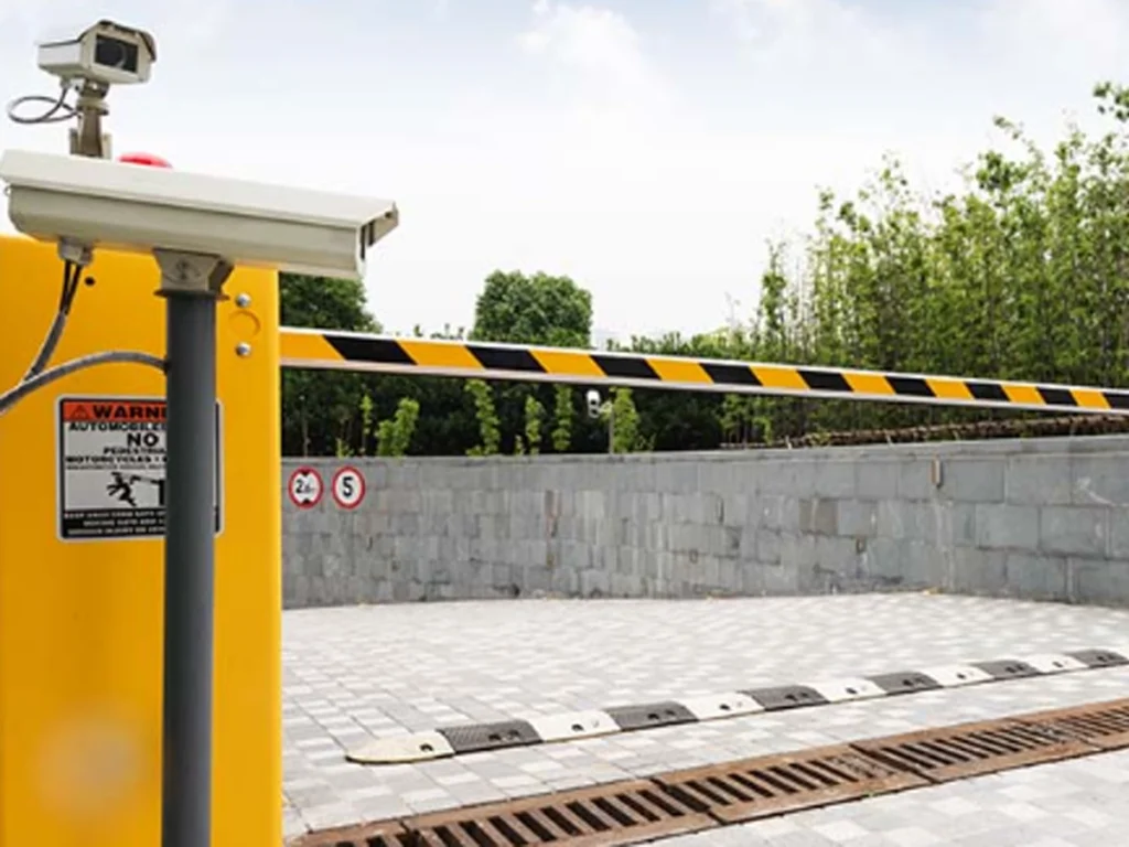 commercial gate security system using mobile access at a business entrance