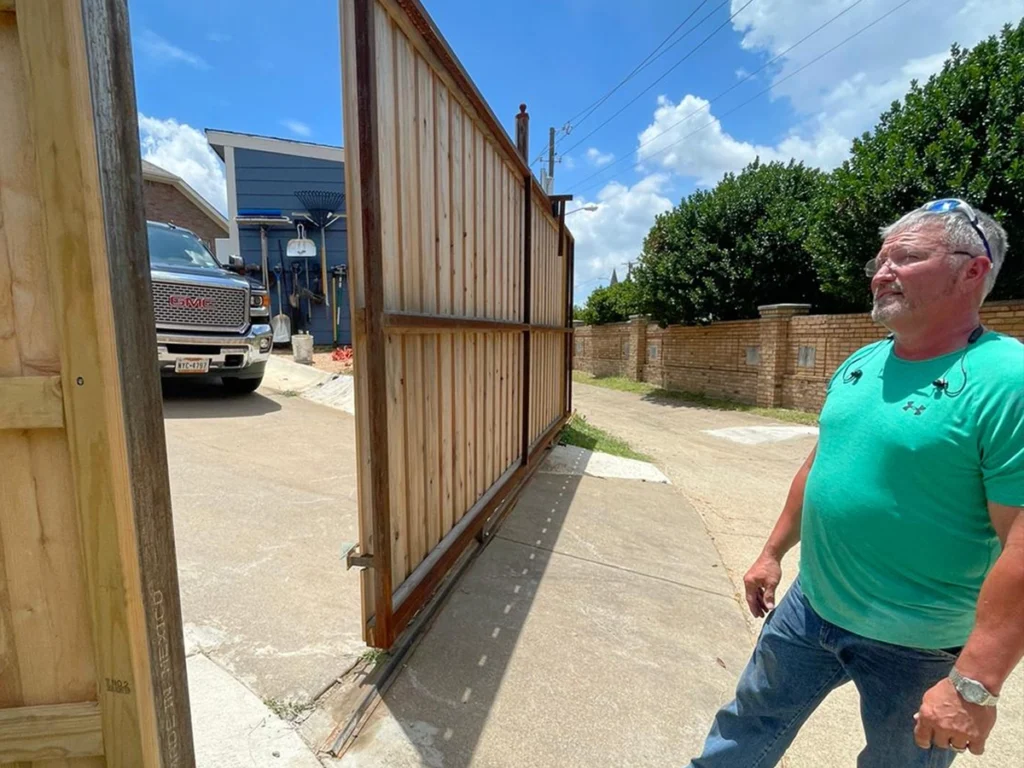 Custom gate design complementing a modern home in Richardson