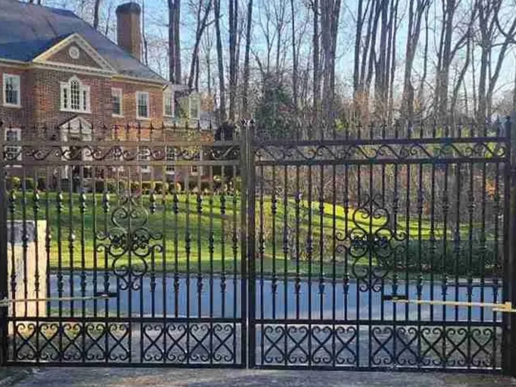 Custom residential gate installed by Everlast Gates & Fence in Wylie, TX