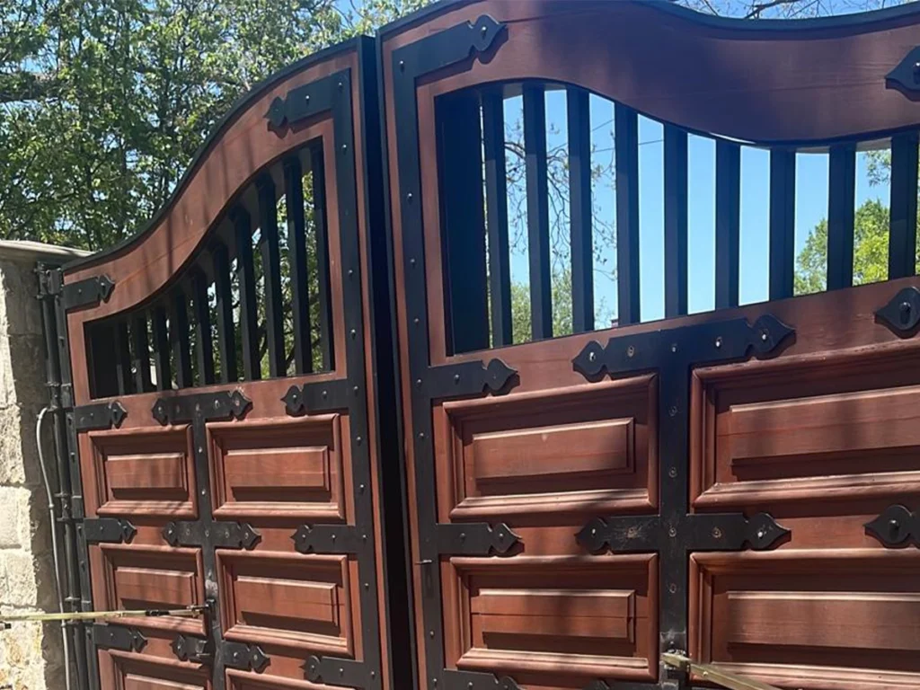 Custom residential gate with a blend of aesthetics and functionality