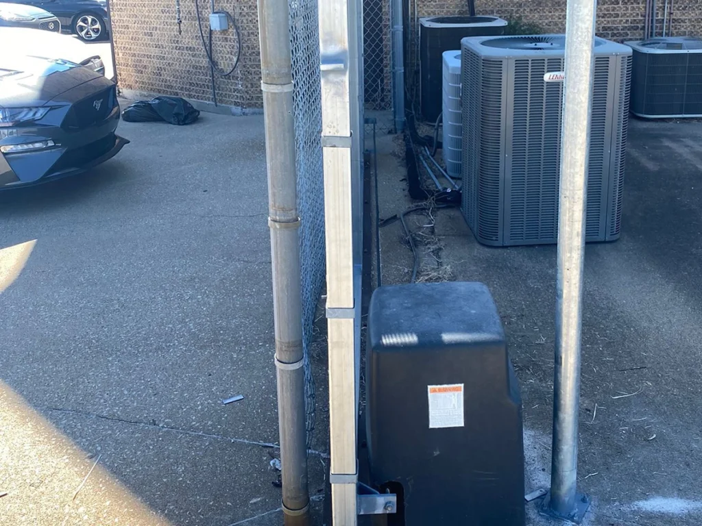 Modern electric commercial gate installation by Everlast Gates & Fence in Carrollton, TX