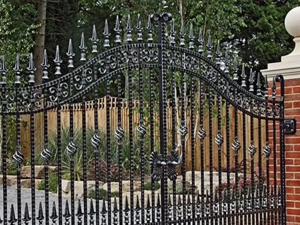 Custom gate design in Carrollton enhancing home's curb appeal