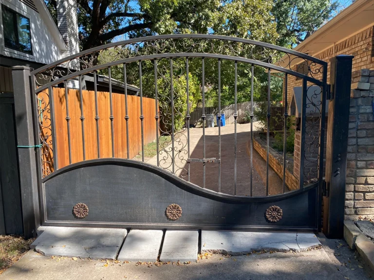 Custom Gate Design Ideas for Plano Homes by Everlast Gates & Fence