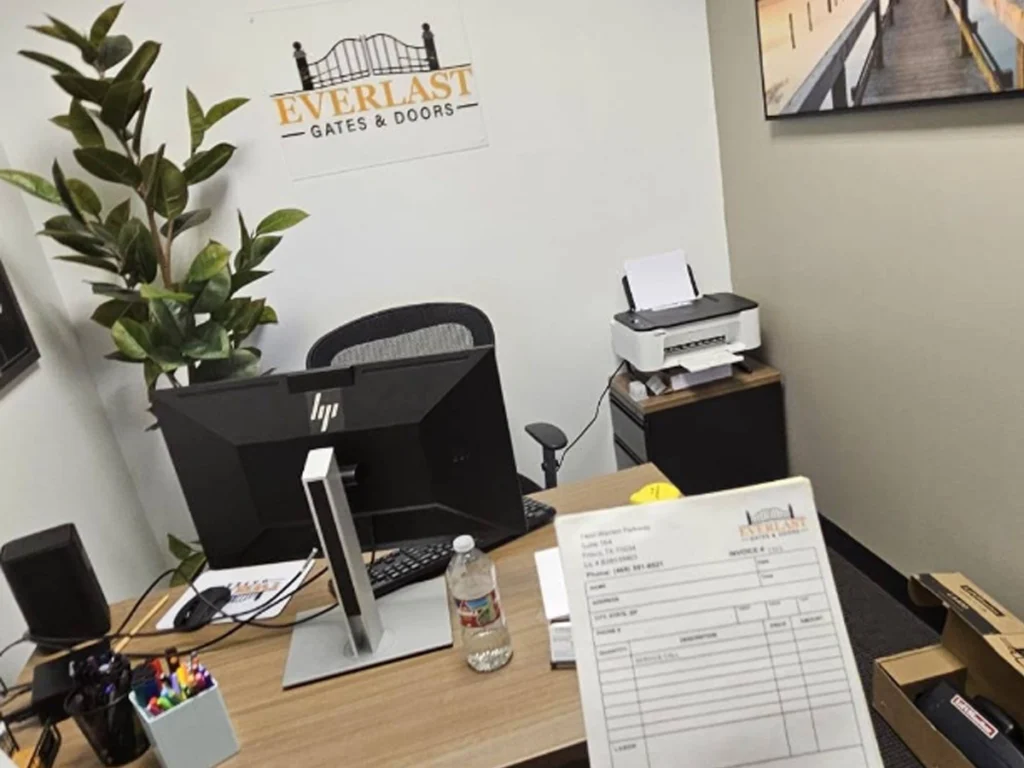 Everlast Gate & Fence Company quality gate and fence project in Frisco TX