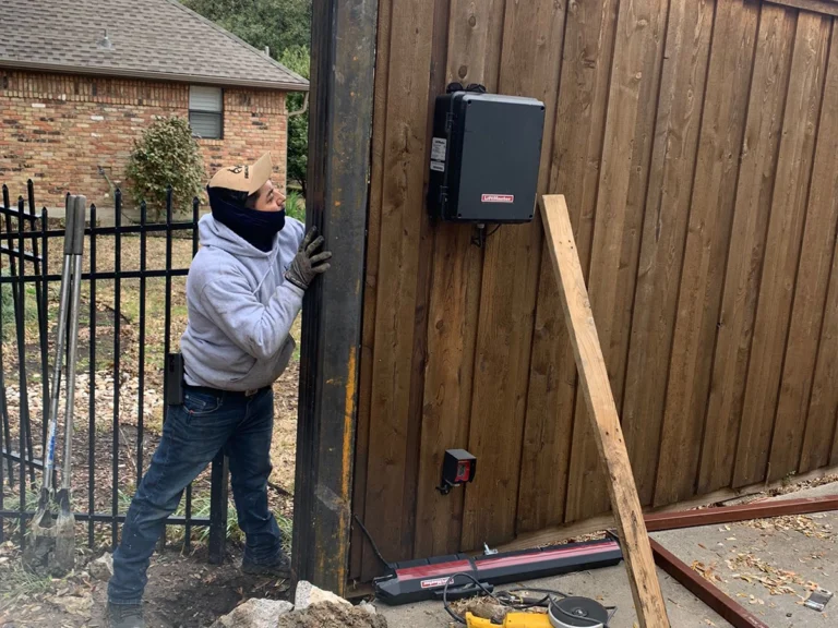 Electric gate maintenance in Dallas by Everlast Gates & Fence
