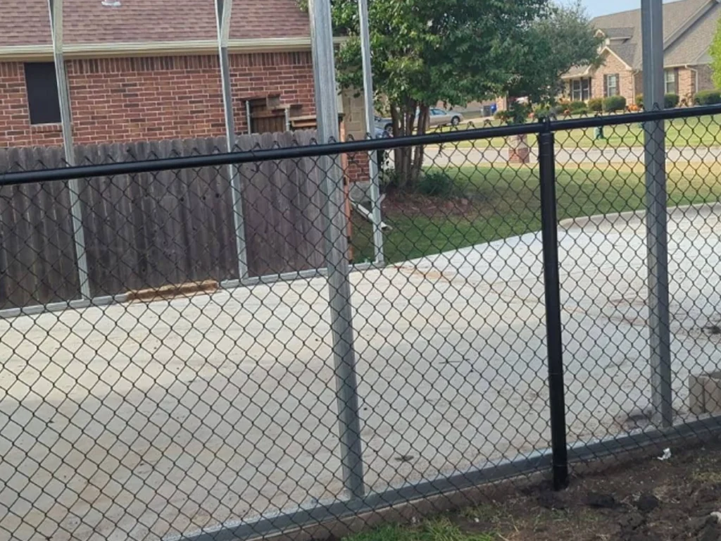 Long-lasting residential fence gate installation in Houston by Everlast Gates & Fence