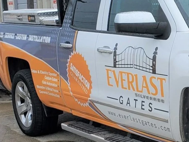 Custom gate and fence installation by Everlast Gates & Fence in Frisco, TX