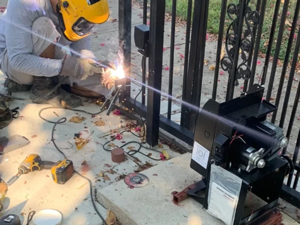 Gate repair solutions in Houston by Everlast Gates & Fence affected by local weather conditions