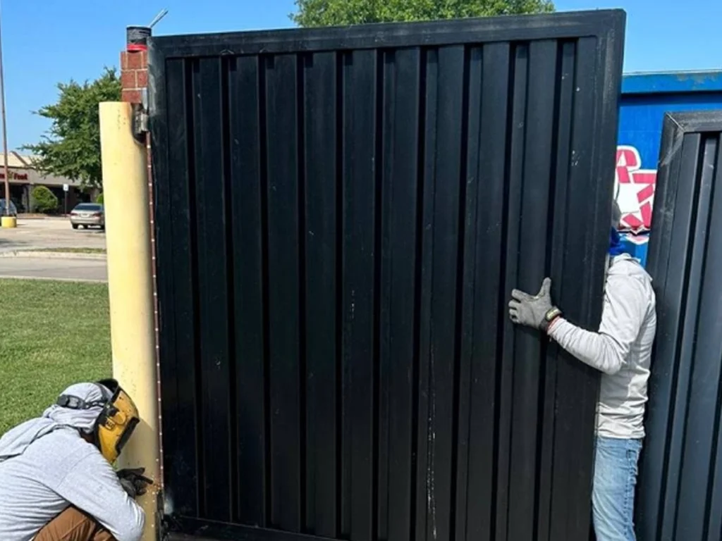 Everlast Gates & Fence is installing the perfect commercial gate in Houston
