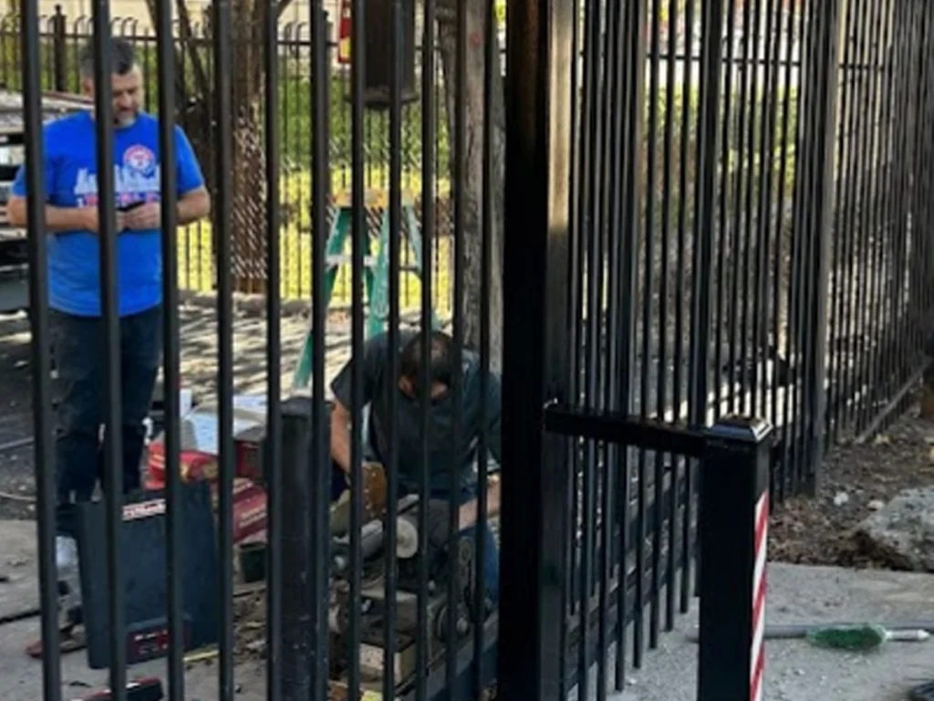 Troubleshoot Noisy or Stuck Gates Garland Expert Advice