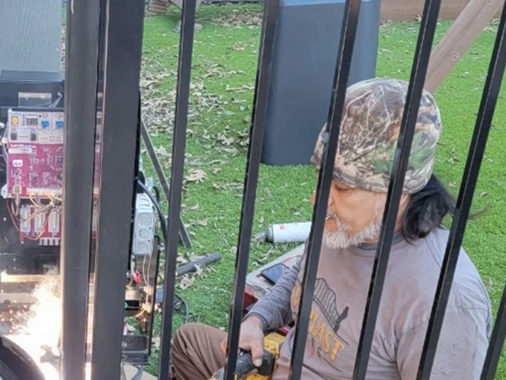 Keep Your Houston Gate Secure with Expert Diagnostics from Everlast Gates & Fence