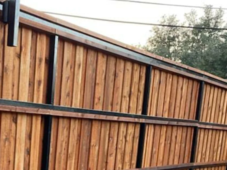 Modern wood fence installation by Everlast Gates & Fence in Dallas, TX