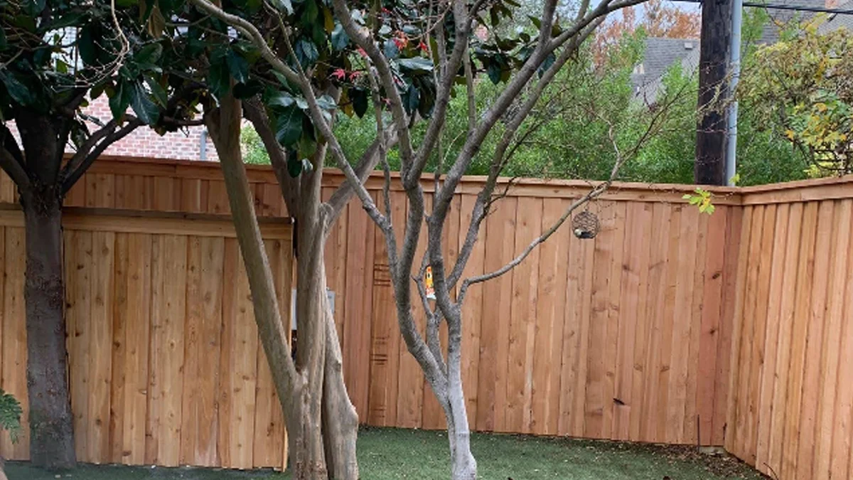 New Wood Fence Installation in Carrollton TX by Everlast Gates & Fence