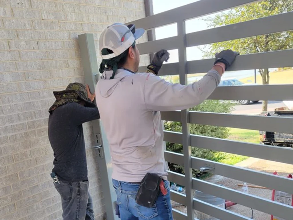 Quality gate installation in Fort Worth by Everlast Gates & Fence