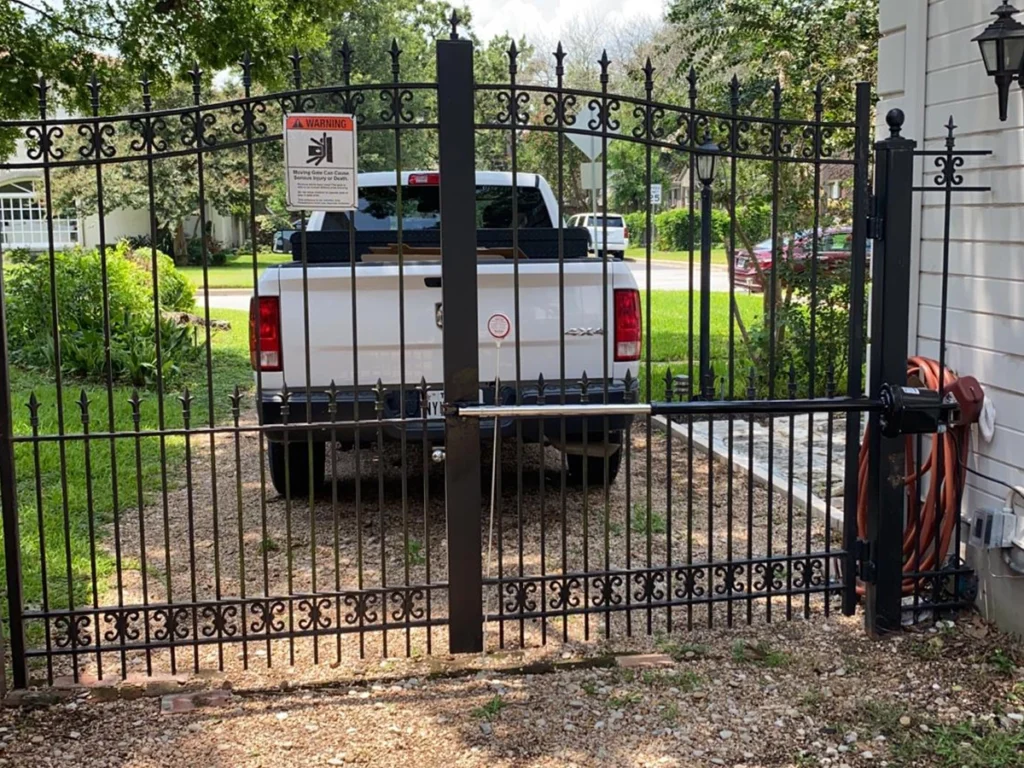 Enhance Your Home's Security with Everlast Gates & Fence in Carrollton