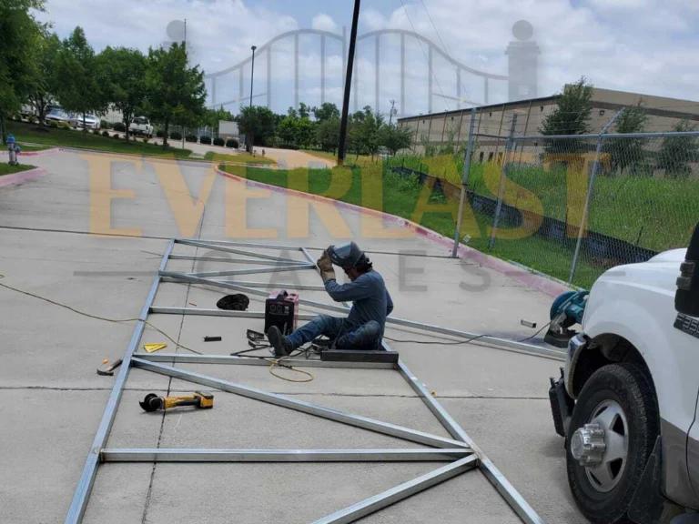 Reliable Commercial Gate Solution for Richardson Businesses