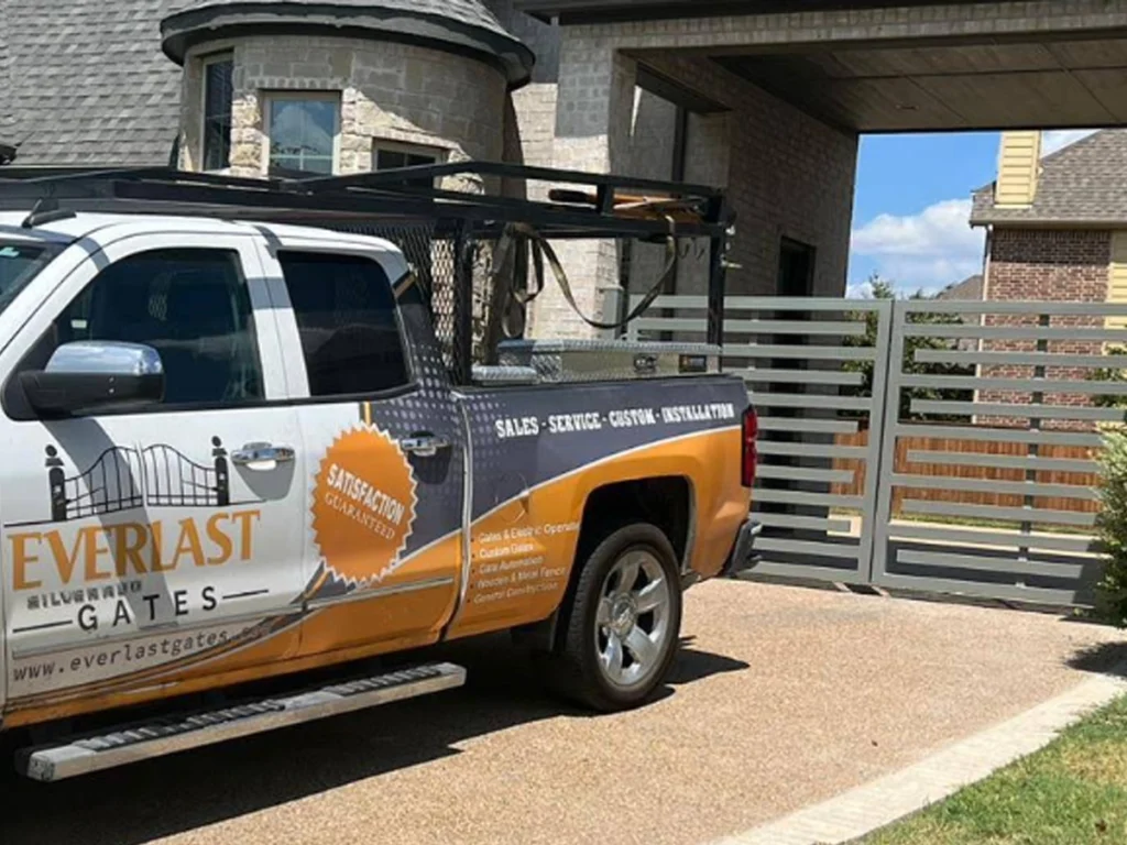 Driveway gate installation in Dallas TX by Everlast Gates & Fence
