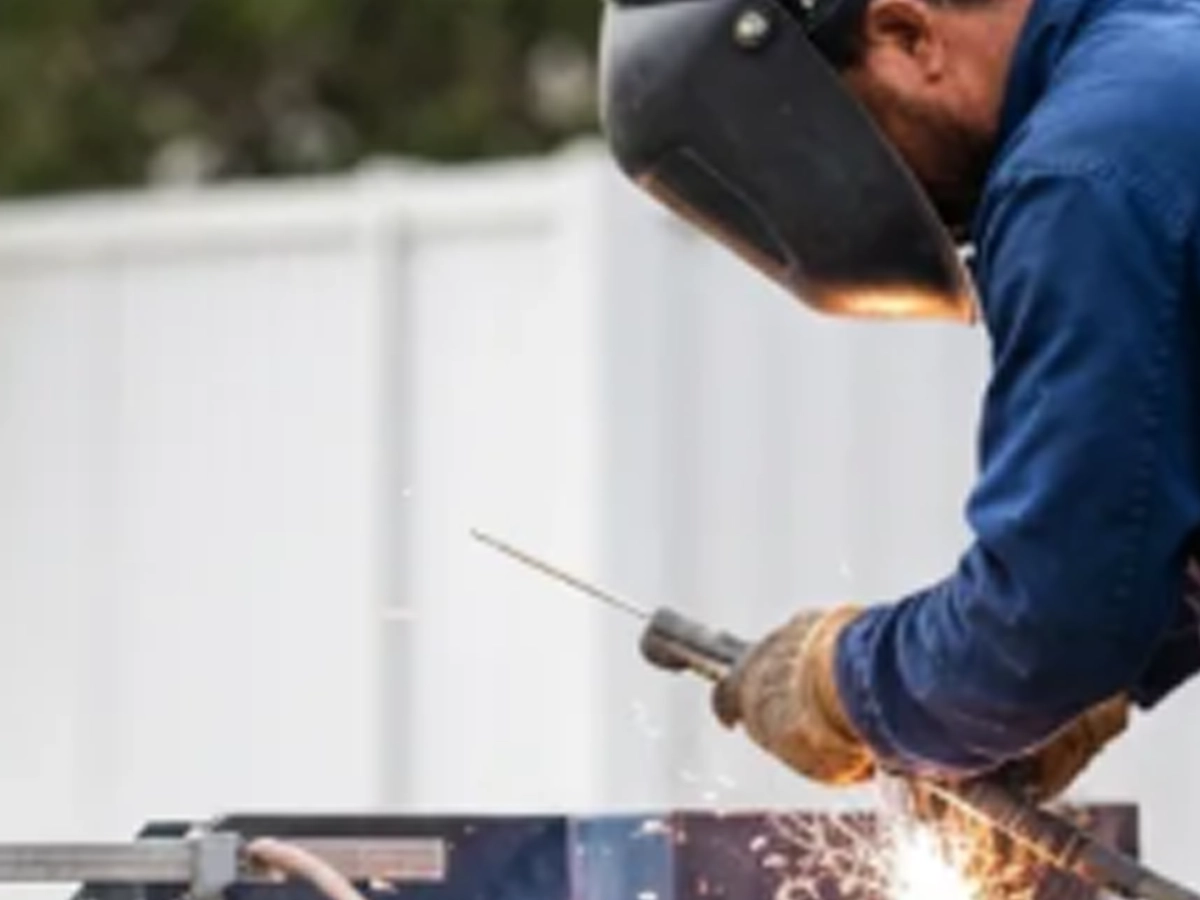 welding gate repairs for apartment community security gate in Richardson Texas