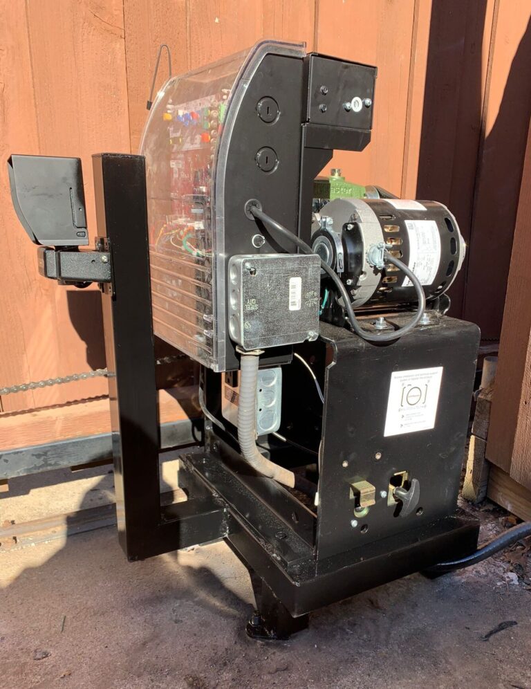 Automatic driveway gate installation in Frisco, TX, by Everlast Gates & Fence.